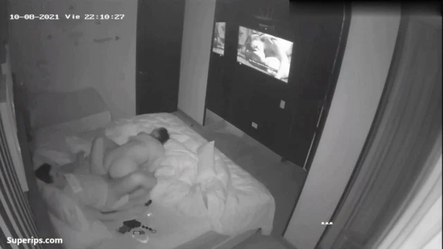 IPCAM – Kinky couple fucks while watching porn IPCAM – Kinky couple fucks while watching porn