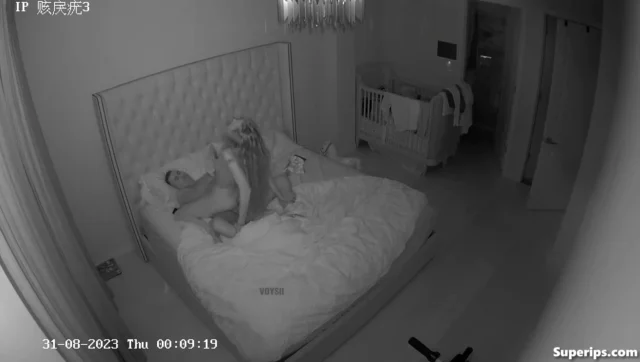 IPCAM – Hot Slavic couple fucks wildly on their bed IPCAM – Hot Slavic couple fucks wildly on their bed