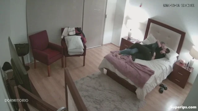 IPCAM – Italian woman has sex with her ex-husband IPCAM – Italian woman has sex with her ex-husband