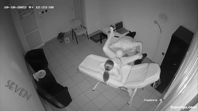 IPCAM – German doctor fucks his young secretary IPCAM – German doctor fucks his young secretary