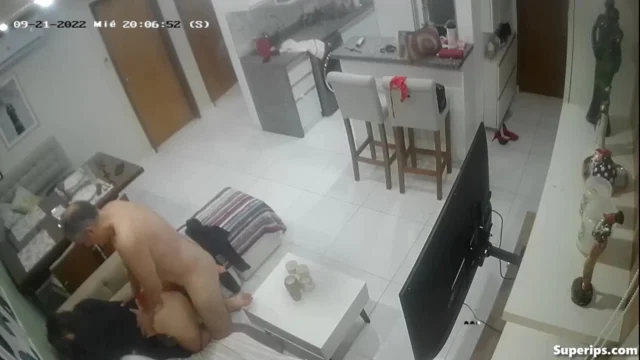 IPCAM – Mature Italian woman gets fucked in the kitchen IPCAM – Mature Italian woman gets fucked in the kitchen