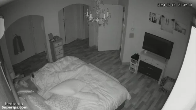 IPCAM – Blonde girl masturbates while watching porn IPCAM – Blonde girl masturbates while watching porn