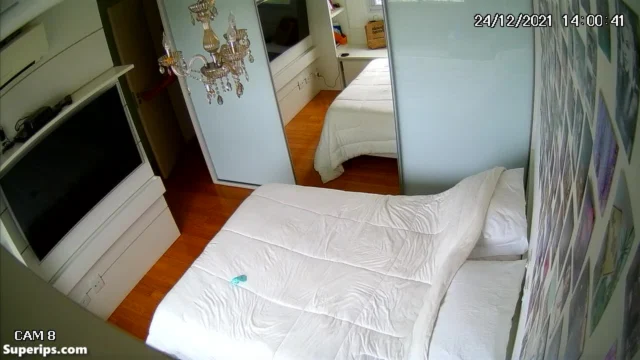 IPCAM – French girl is discovered by her parents masturbating IPCAM – French girl is discovered by her parents masturbating