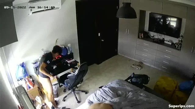 IPCAM – Young French couple fucks in their room IPCAM – Young French couple fucks in their room