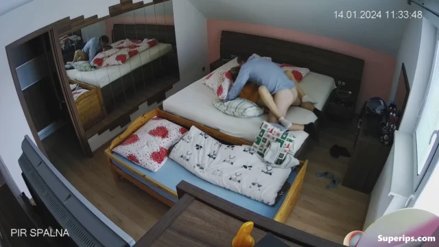 IPCAM – Mature European blonde gets fucked in her bed IPCAM – Mature European blonde gets fucked in her bed