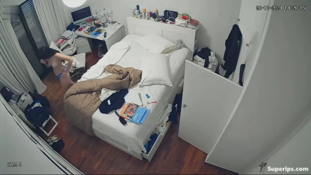 IPCAM – French teenage girl dresses in her room IPCAM – French teenage girl dresses in her room