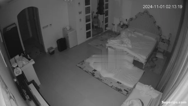 IPCAM – Mature Arab mom gets fucked in her bed IPCAM – Mature Arab mom gets fucked in her bed