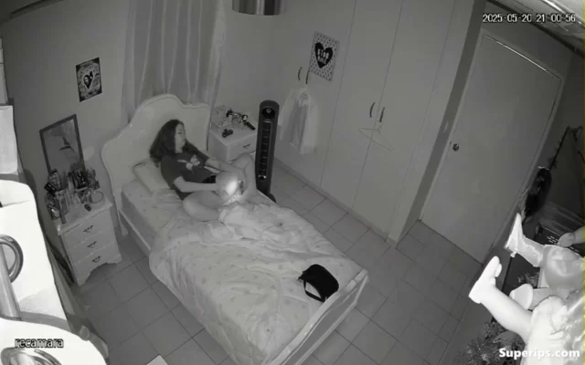 IPCAM – Naughty Italian girl masturbates in secret IPCAM – Naughty Italian girl masturbates in secret