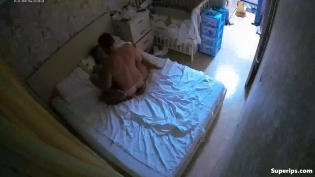 IPCAM – Russian milf mom gets fucked in her bed IPCAM – Russian milf mom gets fucked in her bed