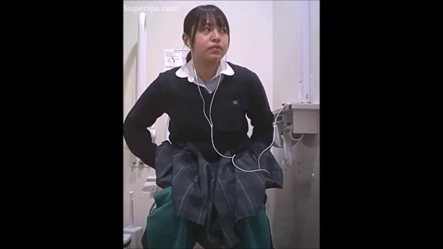 Spy Toilet – Japanese University Bathroom Spy Toilet – Japanese University Bathroom