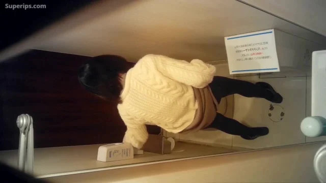 Spy Toilet – Japanese Girls’ Intimate Moments Spy Toilet – Japanese Girls’ Intimate Moments