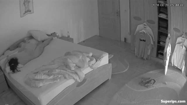 IPCAM – Chubby woman is fucked in her sleep IPCAM – Chubby woman is fucked in her sleep