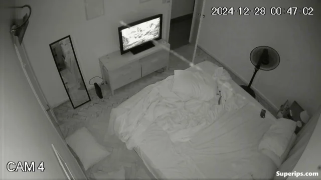 IPCAM – Young married couple fucks in their bed – Part 2 IPCAM – Young married couple fucks in their bed – Part 2