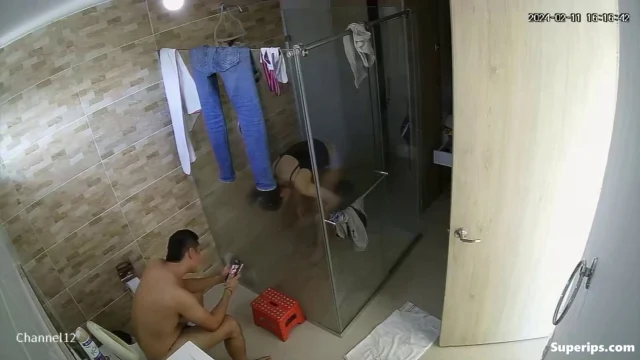 IPCAM – Married Latin couple fucks in the shower IPCAM – Married Latin couple fucks in the shower