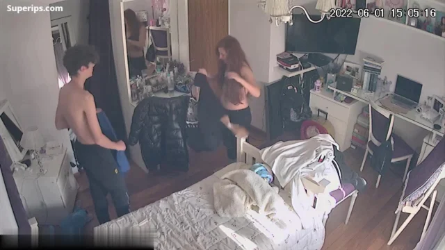 IPCAM – Young lovers have sex in their bedroom IPCAM – Young lovers have sex in their bedroom