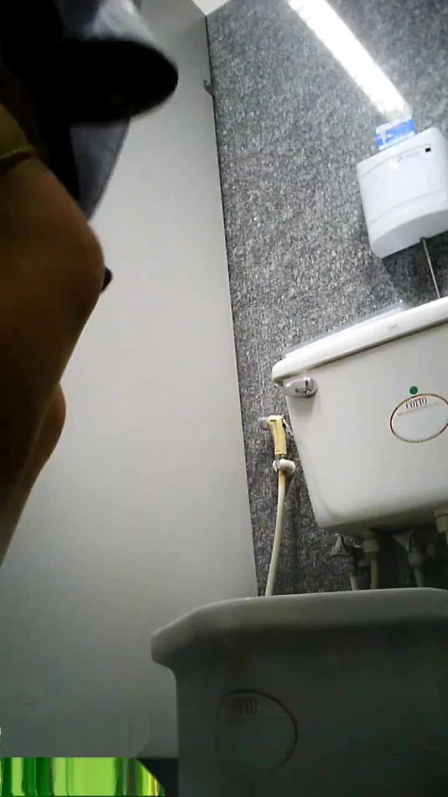 Spy toilet – Thailand girls in the bathroom #15 Spy toilet – Thailand girls in the bathroom #15