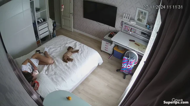 IPCAM – Teen Ukrainian girl is caught watching porn IPCAM – Teen Ukrainian girl is caught watching porn