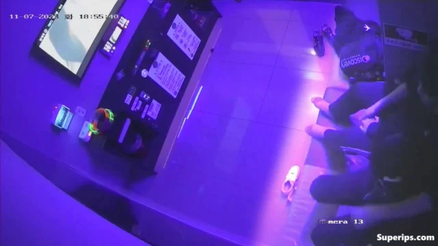 IPCAM – Petite Korean girl has sex in karaoke IPCAM – Petite Korean girl has sex in karaoke