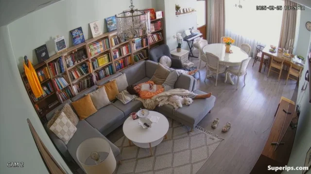 IPCAM – Petite European woman masturbates on the sofa IPCAM – Petite European woman masturbates on the sofa