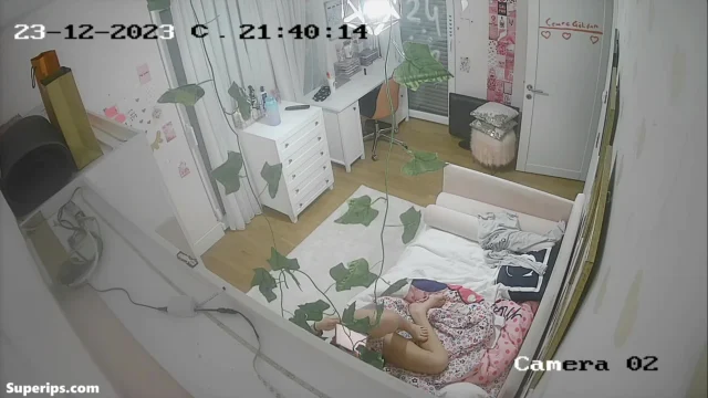 IPCAM – French girl rubs her pussy in panties IPCAM – French girl rubs her pussy in panties