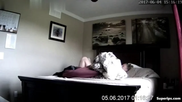 IPCAM – American teenage girl masturbates with a dildo IPCAM – American teenage girl masturbates with a dildo