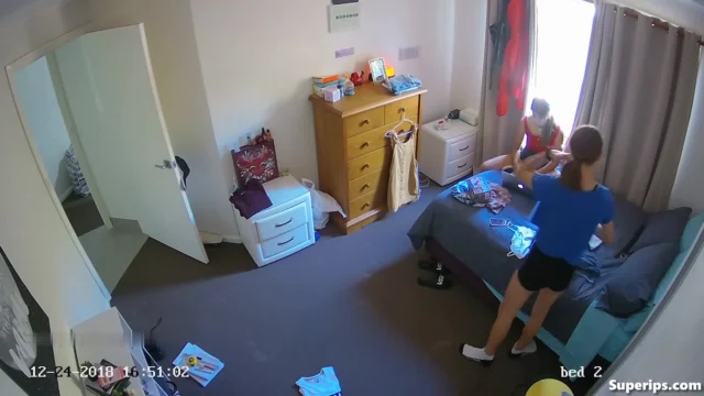 IPCAM – American slim girl changes clothes in her room IPCAM – American slim girl changes clothes in her room