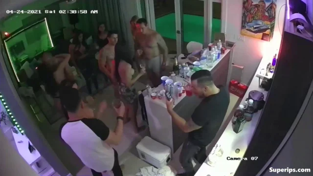 IPCAM – Swingers couples party in lingerie IPCAM – Swingers couples party in lingerie