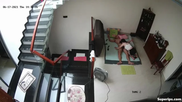 IPCAM – Japanese couple fucks on the floor IPCAM – Japanese couple fucks on the floor
