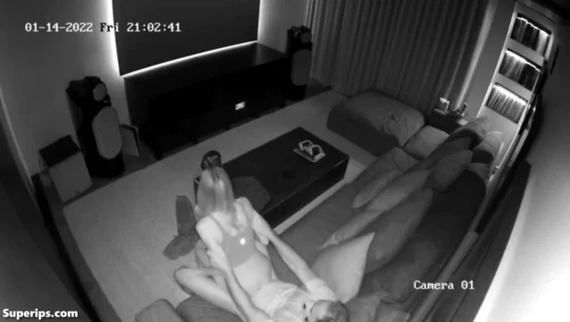 IPCAM – Skinny American babe gets brutally fucked IPCAM – Skinny American babe gets brutally fucked