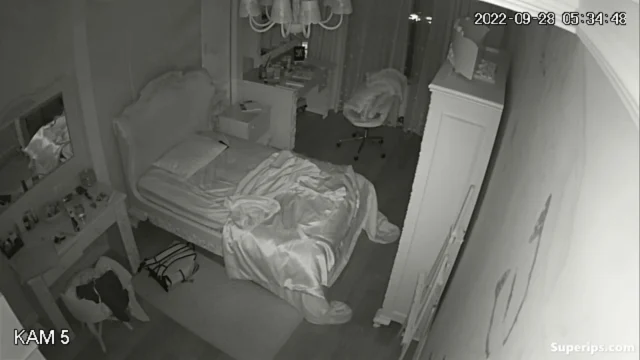 IPCAM – British girl masturbates in secret IPCAM – British girl masturbates in secret