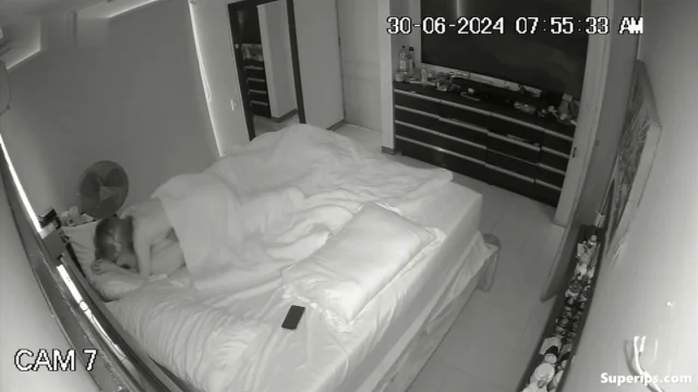 IPCAM – Latina teenage girl rides a mature man IPCAM – Latina teenage girl rides a mature man