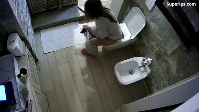 IPCAM – Camera in the hacked bathroom #2 IPCAM – Camera in the hacked bathroom #2