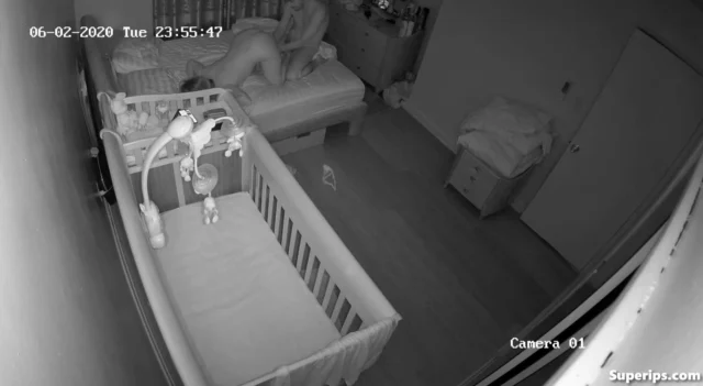 IPCAM – Young Canadian couple fucks before sleeping IPCAM – Young Canadian couple fucks before sleeping