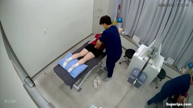 IPCAM – Korean college girl gets a deep massage IPCAM – Korean college girl gets a deep massage