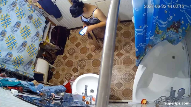IPCAM – Naughty Arab woman masturbates in the bathroom IPCAM – Naughty Arab woman masturbates in the bathroom