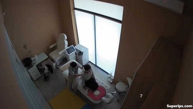 IPCAM – German teenage athlete gets a massage IPCAM – German teenage athlete gets a massage